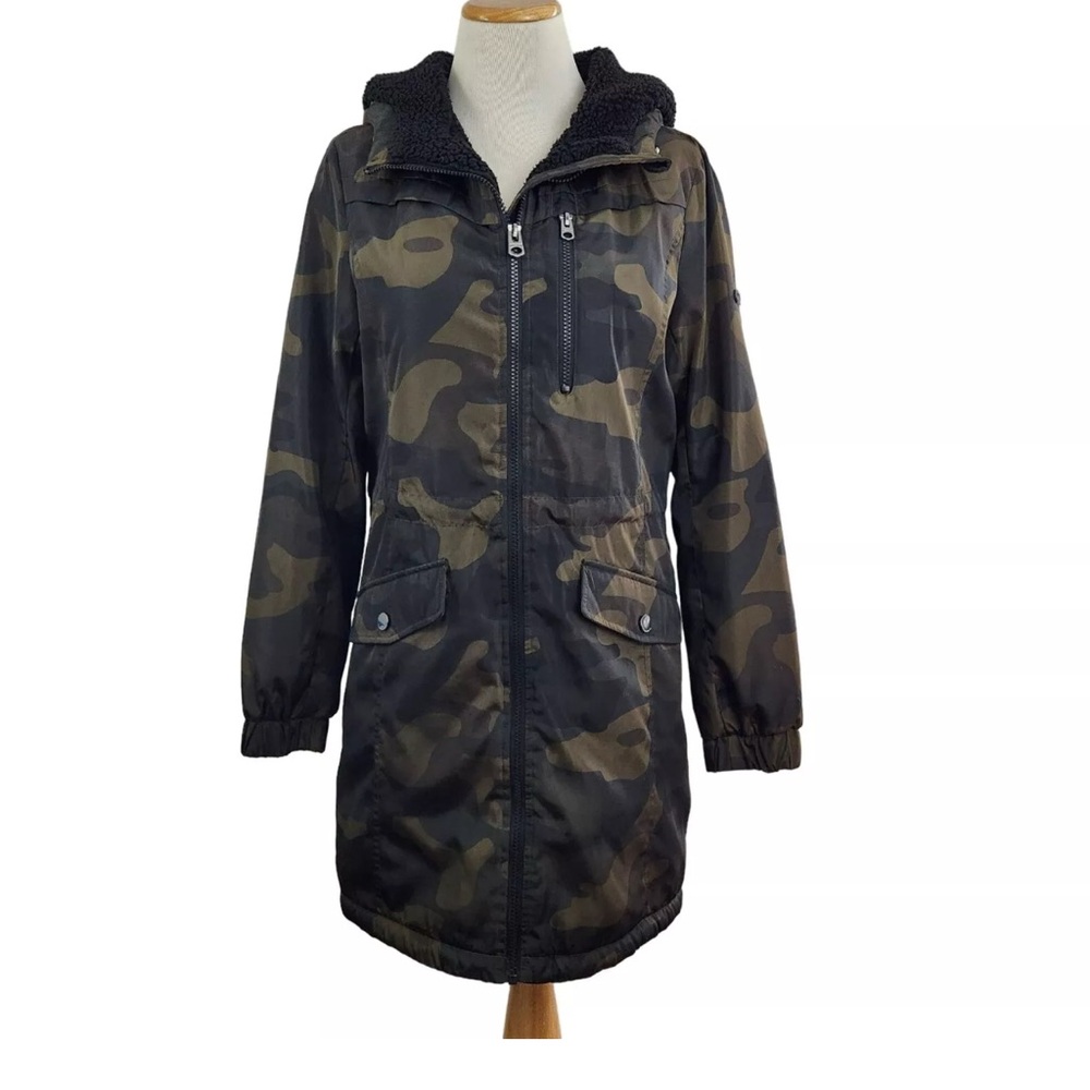 Trendy Camouflage Parka with Hood